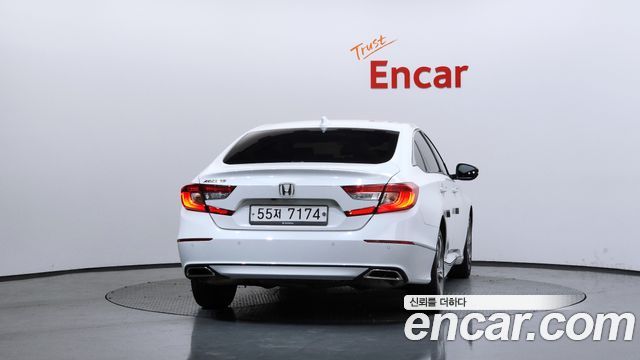 Honda Accord 10-го поколения 1.5 Turbo - фото 3