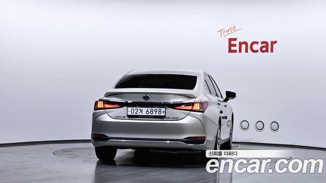 Lexus ES 7-го поколения Luxury Plus - фото 3