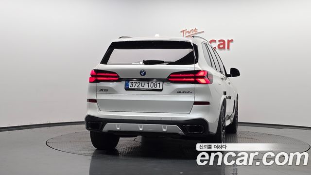 BMW X5 G05 xDrive 50e M Sport - фото 2