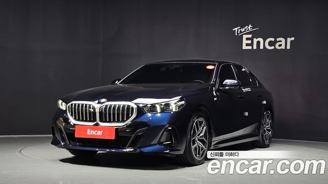 BMW 5-Series G60 520i M Sport - фото 0