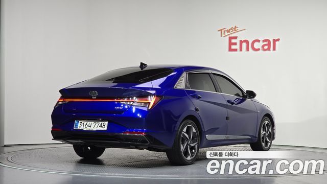 Hyundai Avante CN7, гибрид Inspiration - фото 1