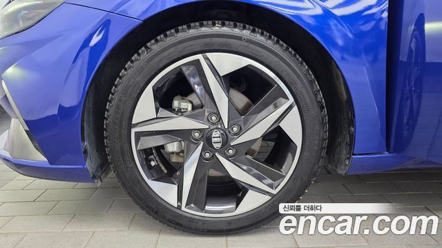 Hyundai Avante CN7, гибрид Inspiration - фото 4