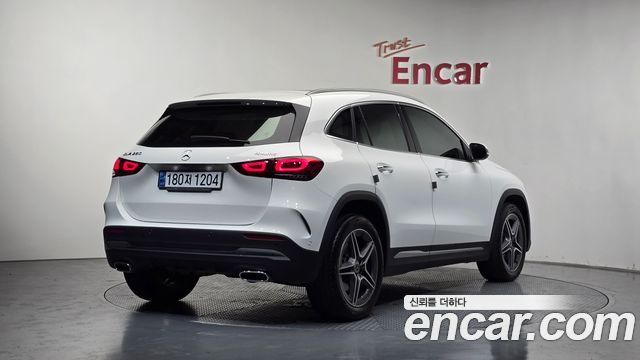 Mercedes-Benz GLA-Class H247 GLA250 4MATIC - фото 0