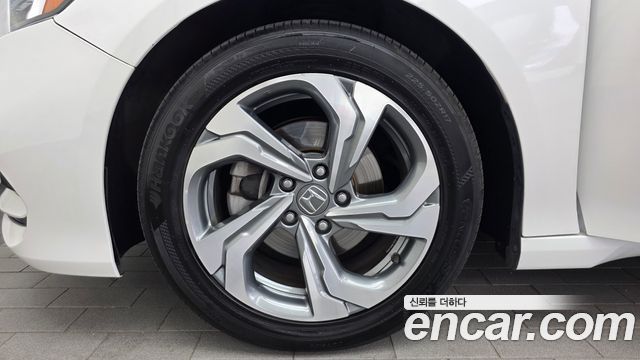 Honda Accord 10-го поколения 1.5 Turbo - фото 4