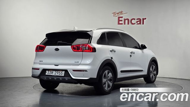 Kia Niro Noblesse - фото 0