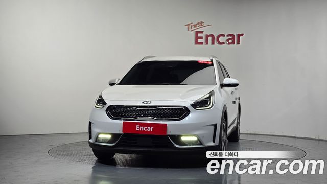 Kia Niro Noblesse - фото 1
