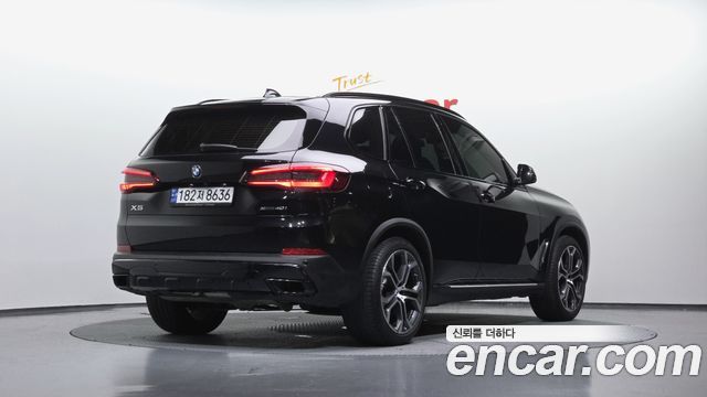 BMW X5 G05 xDrive 40i xLine - фото 0