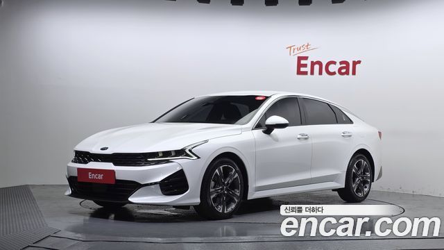 Kia K5 3-го поколения 2.0 Prestige - фото 0