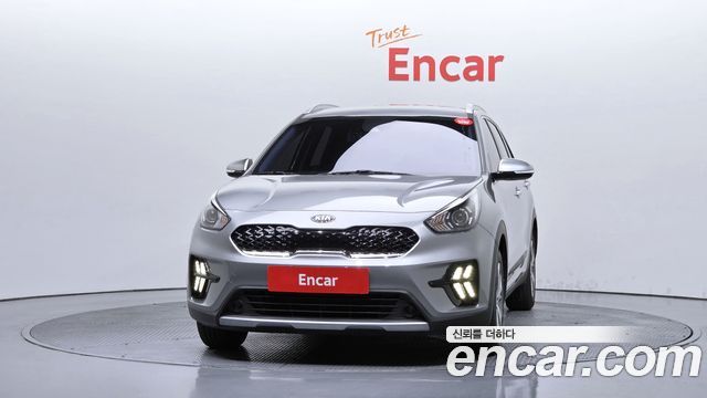Kia Niro Новый 1.6 HEV Luxury - фото 2