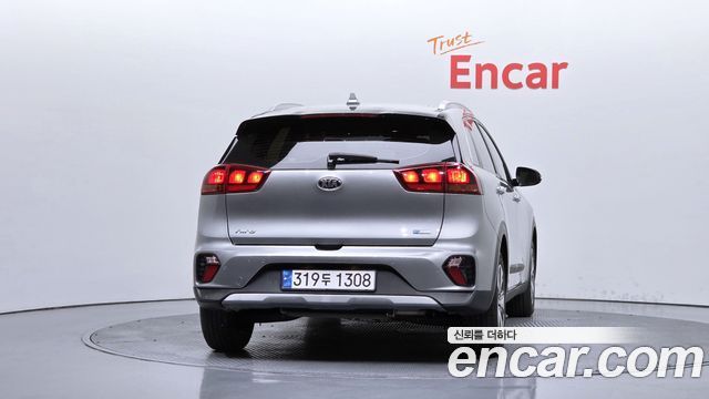 Kia Niro Новый 1.6 HEV Luxury - фото 3