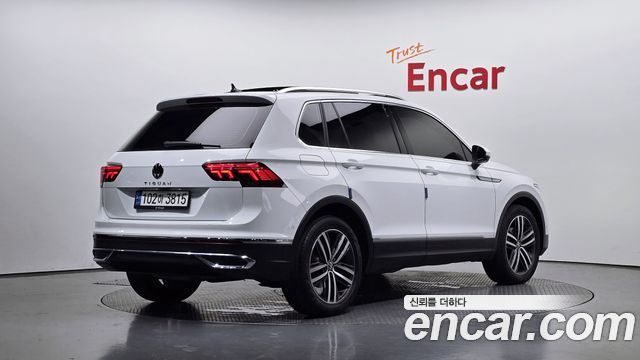 Volkswagen Tiguan 2-го поколения 2.0 TDI Prestige - фото 1