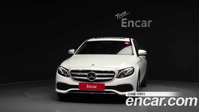 Mercedes-Benz E-Class W213 E300 4MATIC Avnatgarde - фото 2