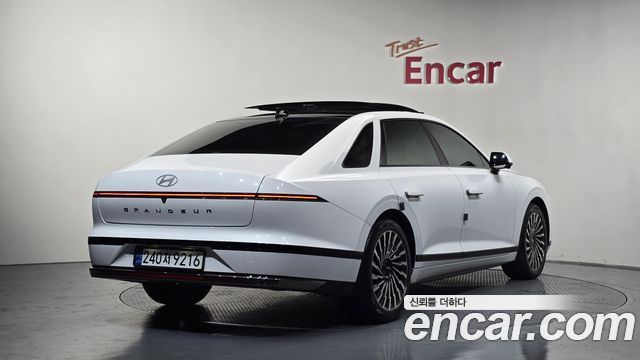 Hyundai Grandeur GN7, гибрид Calligraphy - фото 0