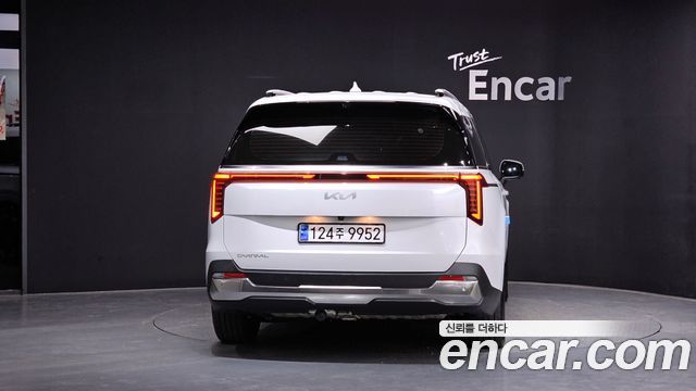 Kia Carnival Новый 4-го поколения Gasoline 9-Seater Signature - фото 3