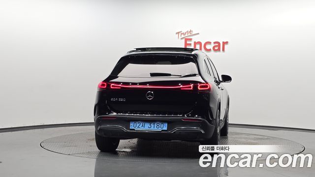 Mercedes-Benz EQA H243 EQA250 AMG Line - фото 2