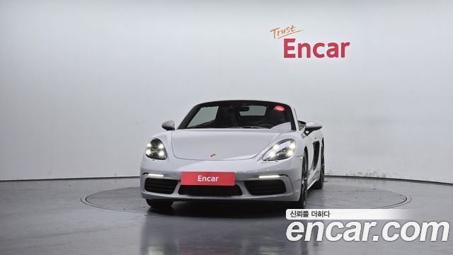Porsche 718 2.0 - фото 2