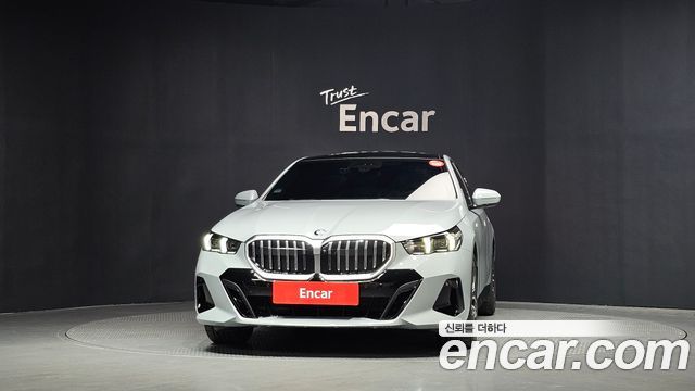BMW 5-Series G60 520i M Sport - фото 2