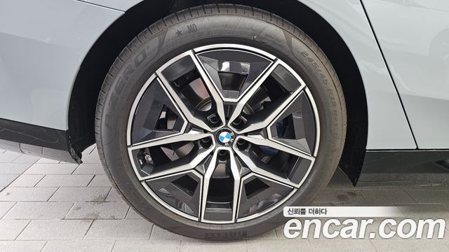 BMW 5-Series G60 520i M Sport - фото 4