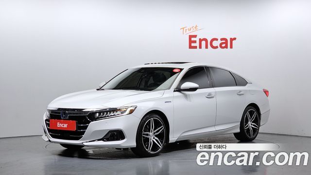 Honda Accord 10-го поколения 2.0 Hybrid Touring - фото 0