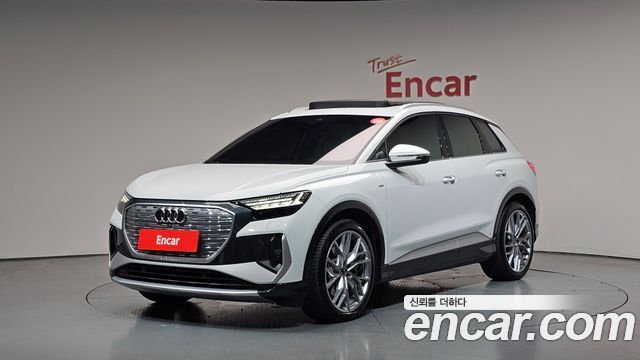 Audi Q4 e-tron F4 45 Premium - фото 0