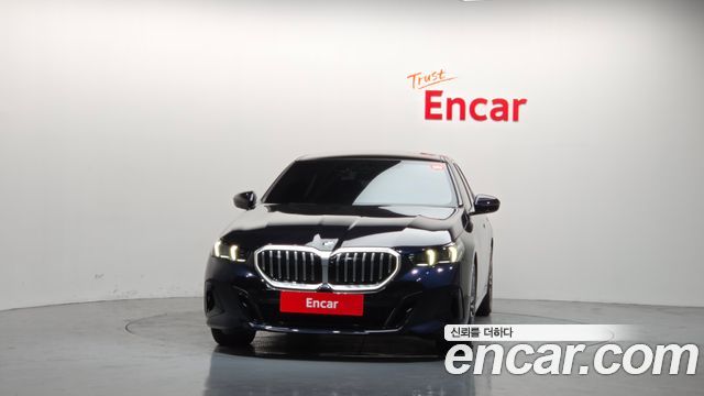 BMW 5-Series G60 520i M Sport - фото 2