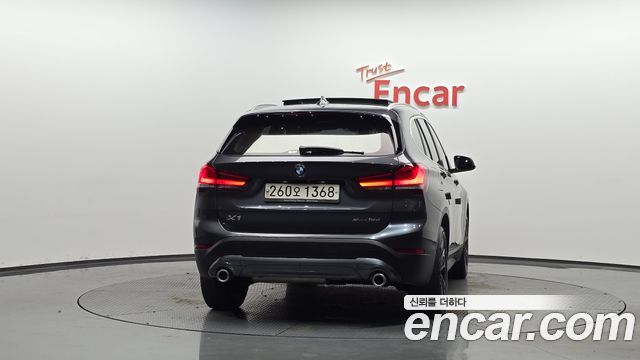 BMW X1 F48 xDrive 18d Advantage - фото 3