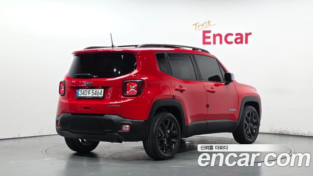 Jeep Renegade 1.3 Limited - фото 1