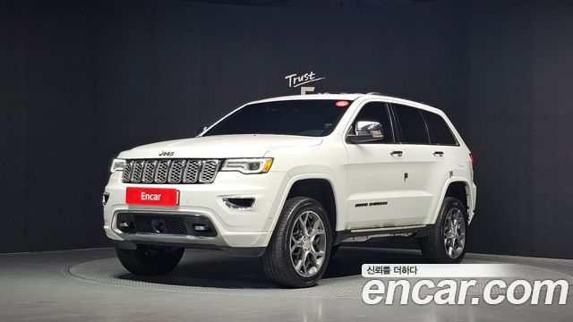 Jeep Cherokee 3.6 Overland WK2 - фото 0