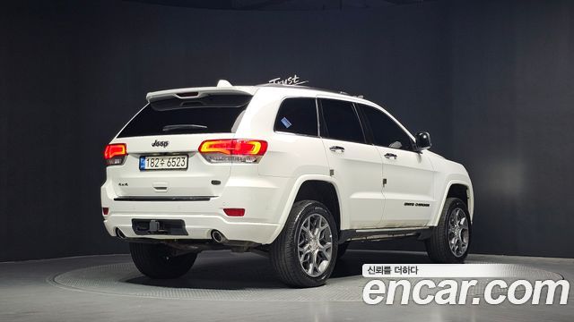 Jeep Cherokee 3.6 Overland WK2 - фото 1