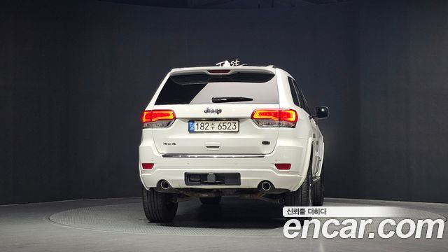 Jeep Cherokee 3.6 Overland WK2 - фото 3