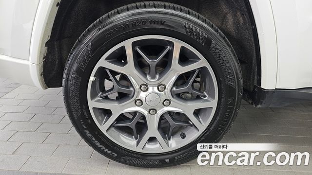Jeep Cherokee 3.6 Overland WK2 - фото 4