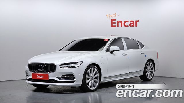Volvo S90 T8 AWD Excellence - фото 0