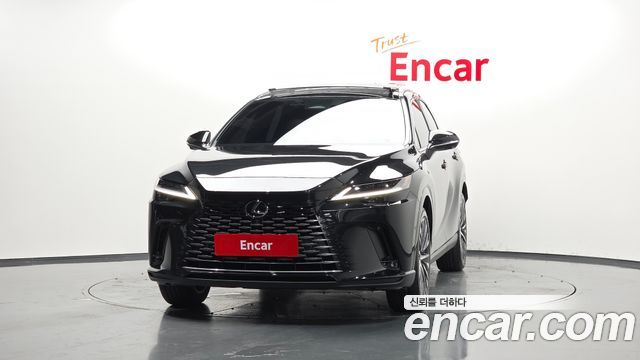 Lexus RX 5-го поколения Luxury - фото 2