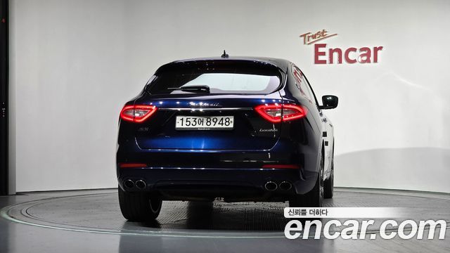 Maserati Levante 3.0 AWD GranLusso - фото 3
