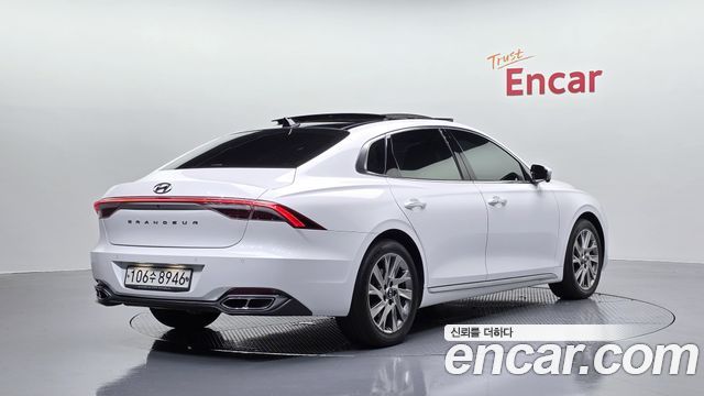 Hyundai Grandeur Новый IG, гибрид Calligraphy - фото 1