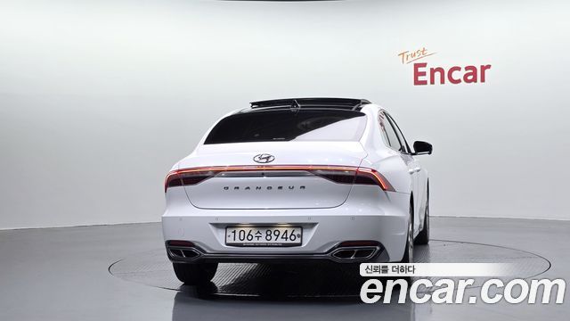 Hyundai Grandeur Новый IG, гибрид Calligraphy - фото 3