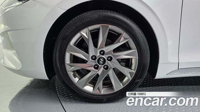 Hyundai Grandeur Новый IG, гибрид Calligraphy - фото 4