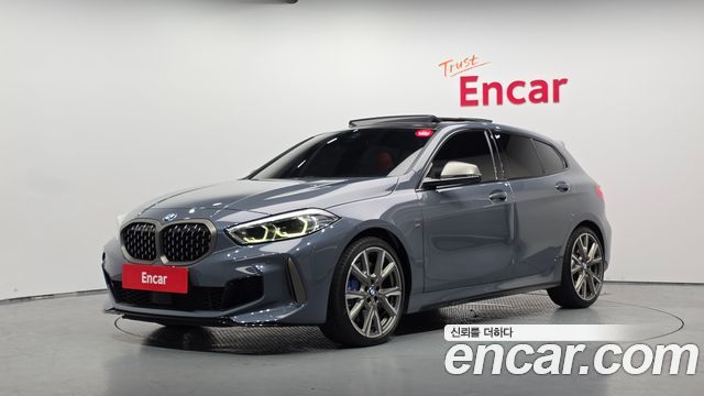 BMW 1-Series F40 M135i xDrive - фото 0