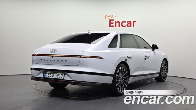 Hyundai Grandeur GN7 2,5 Gasoline 2WD Calligraphy - фото 1
