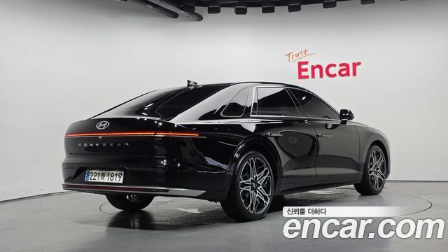 Hyundai Grandeur GN7, гибрид Exclusive - фото 1