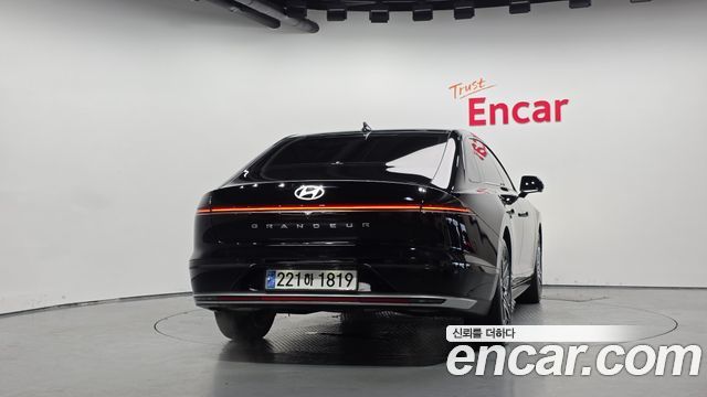 Hyundai Grandeur GN7, гибрид Exclusive - фото 3
