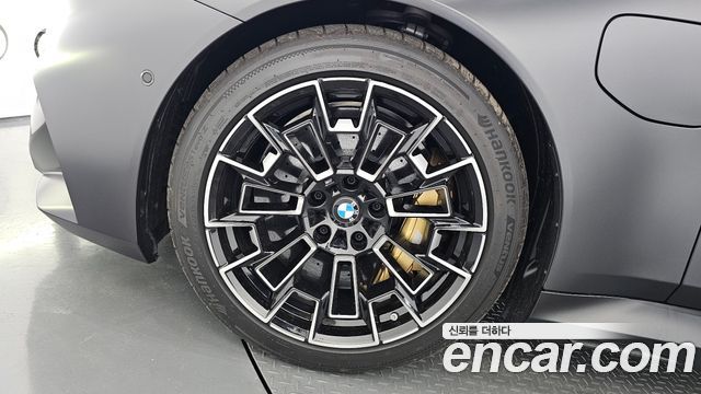 BMW M5 G90 M5 Touring - фото 4