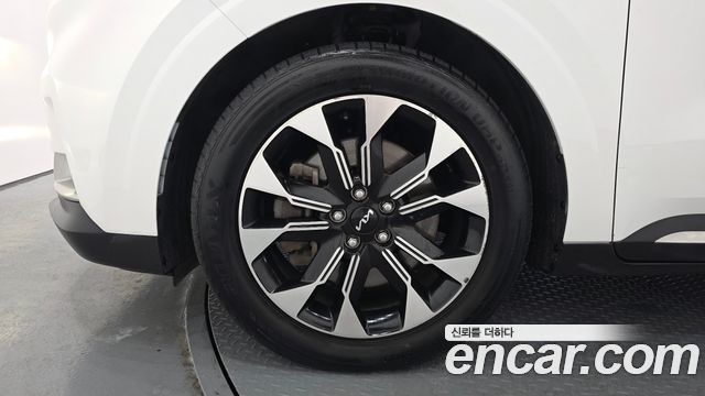 Kia Carnival 4-го поколения 9-Seater Signature - фото 4