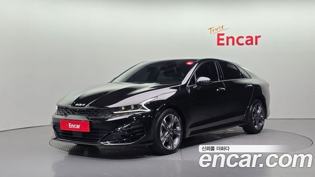 Kia K5 3-го поколения 2.0 Signature - фото 0