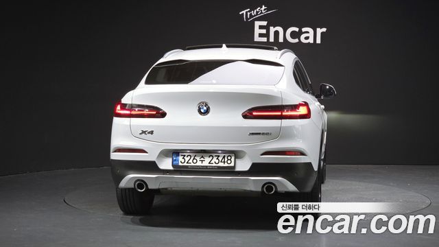 BMW X4 G02 xDrive20i xLine - фото 2