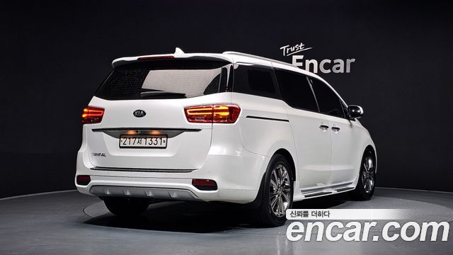 Kia Carnival Новый 9-Seater Noblesse Special - фото 1