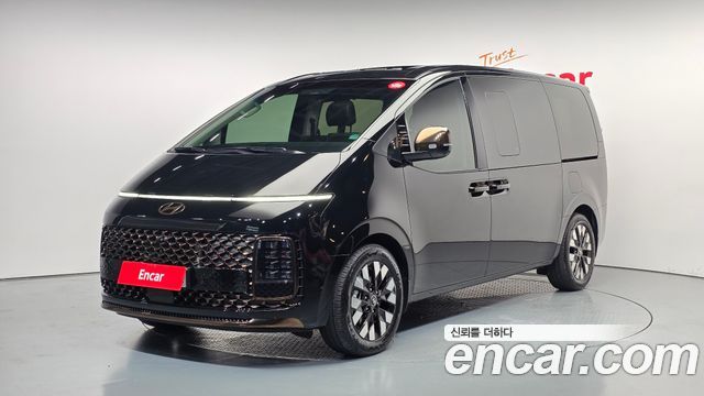 Hyundai Staria HEV 1.6 Lounge 7-Seater Inspiration - фото 0