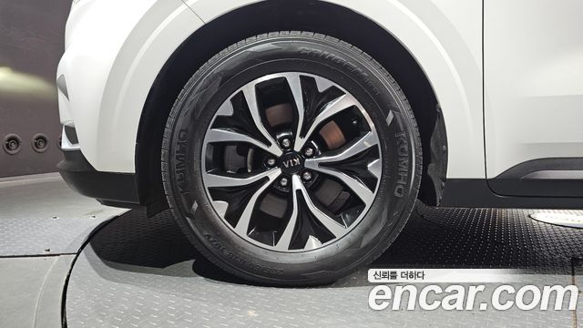 Kia Carnival 4-го поколения 9-Seater Prestige - фото 4