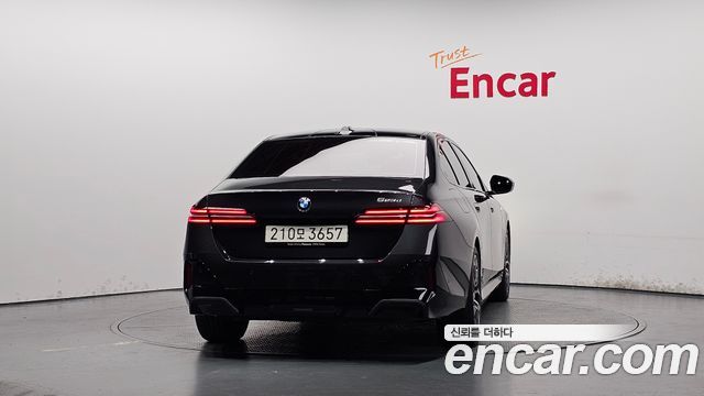 BMW 5-Series G60 523d M Sport - фото 3