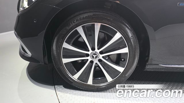 Mercedes-Benz E-Class W213 E300e 4MATIC Exclusive - фото 3